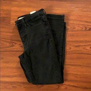 Black Levi’s sz 28
